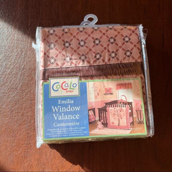 CoCaLo Emilia Window Valance set of 2 Pink 36 x 48 - Picture 10 of 10